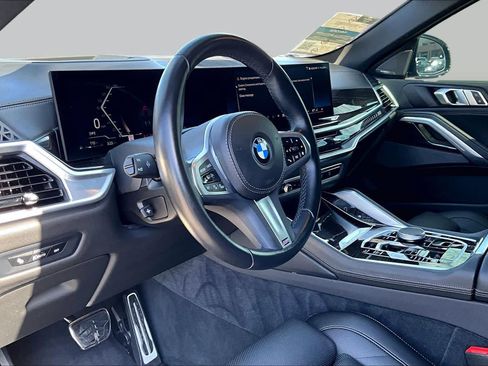 Used 2024 BMW X6 xDrive40i w/ Premium Package AWD/4WD image 16