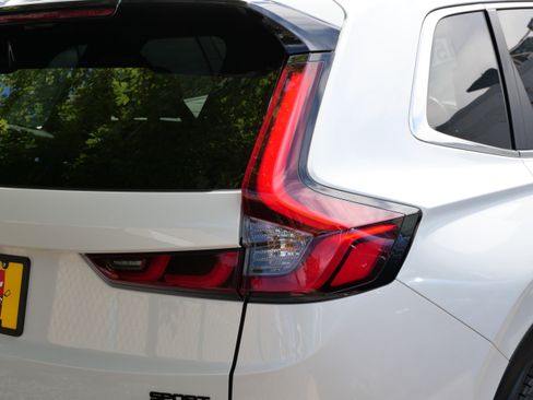 Used 2023 Honda CR-V Sport Touring image 8
