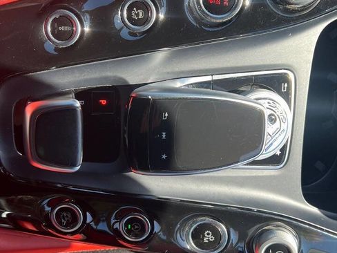 Used 2018 Mercedes-Benz AMG GT Roadster image 18
