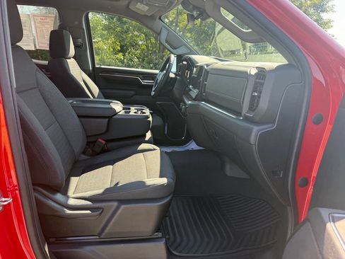 Used 2023 Chevrolet Silverado 1500 LT AWD/4WD image 23