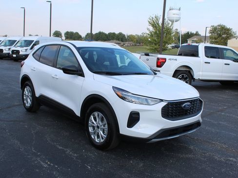New 2026 Ford Escape Active w/ Cold Weather Package AWD/4WD image 8