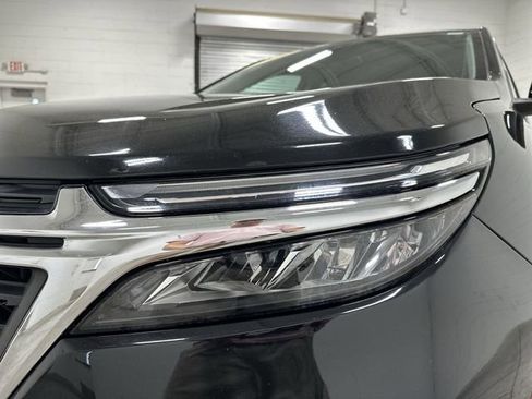 Used 2024 Chevrolet Equinox LT AWD/4WD image 11