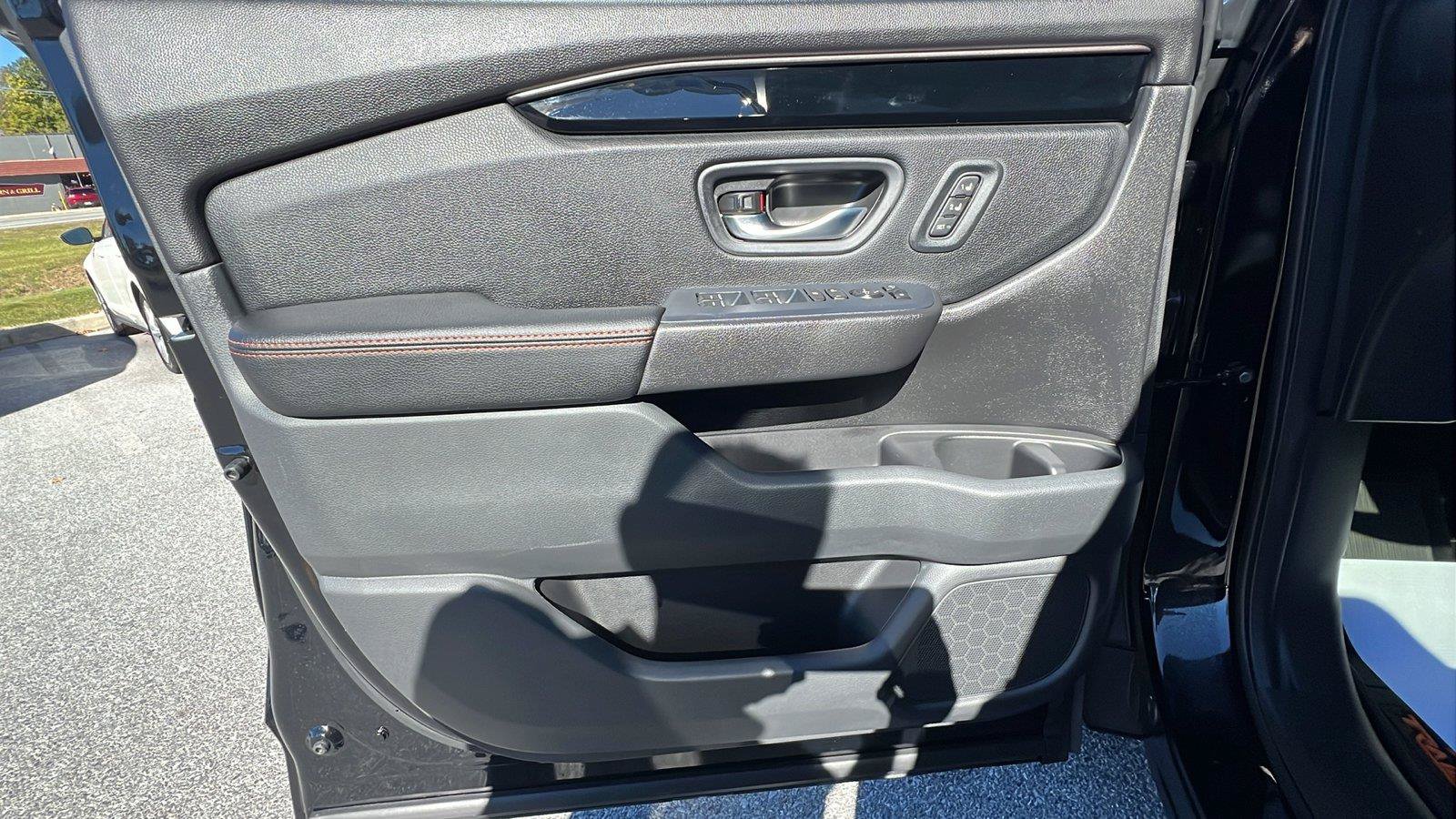 New 2026 Honda Pilot TrailSport image 24