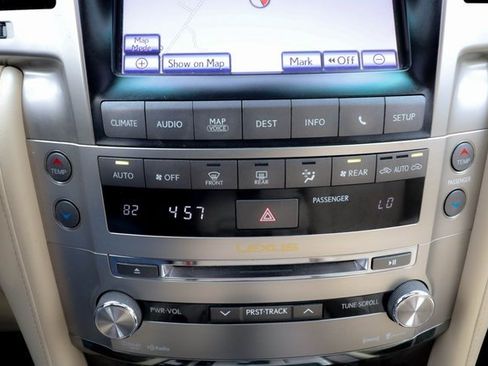 Used 2013 Lexus LX 570 4WD image 13