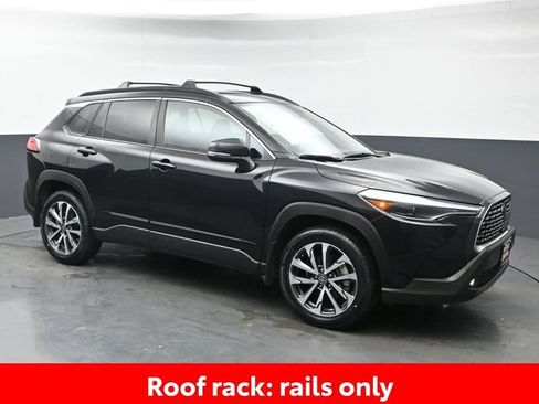 Certified 2022 Toyota Corolla Cross XLE w/ Black Badges Package (TMS) AWD/4WD image 9