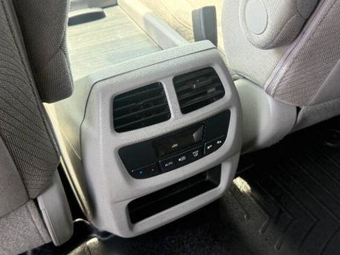 Used 2016 Honda Pilot EX image 17