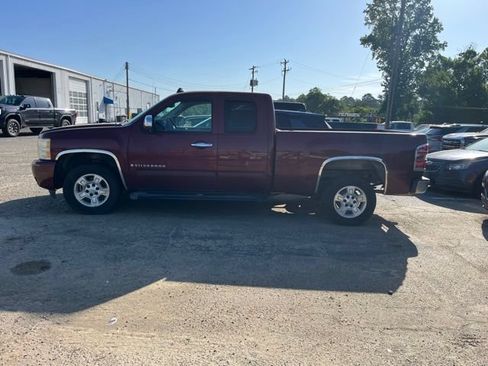 Used 2009 Chevrolet Silverado 1500 LT w/ Power Pack Plus RWD image 4