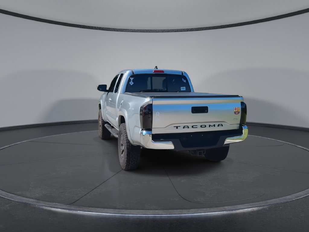 Used 2022 Toyota Tacoma SR5 RWD image 7