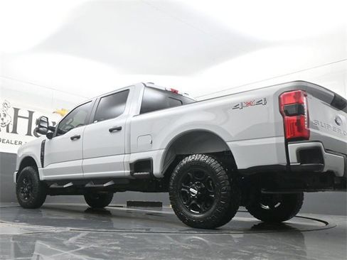 Used 2026 Ford F250 XL w/ STX Appearance Package image 5