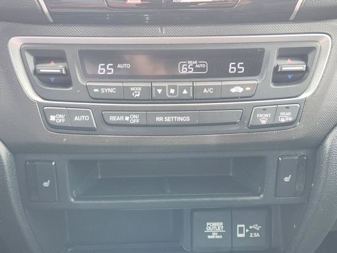 Certified 2023 Honda Passport TrailSport image 19