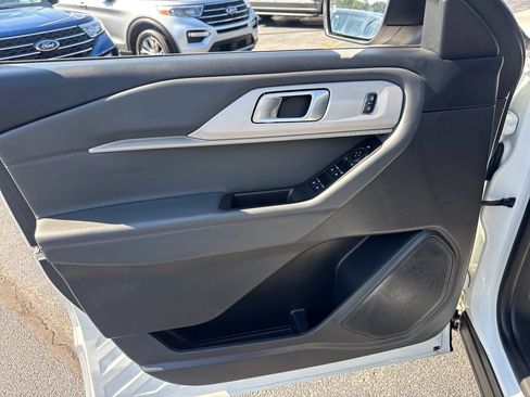 Used 2026 Ford Explorer Active RWD image 29