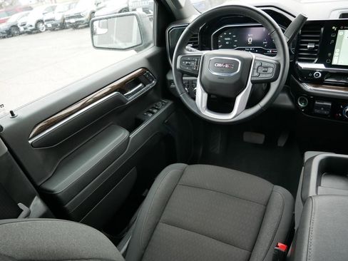Used 2024 GMC Sierra 1500 Elevation image 13