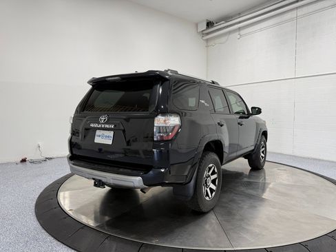 Used 2018 Toyota 4Runner TRD Off-Road Premium image 7