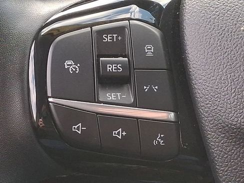 Used 2024 Ford Escape Platinum AWD/4WD image 21