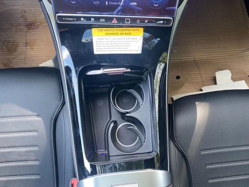 New 2026 Mercedes-Benz GLC 350e 4MATIC image 11