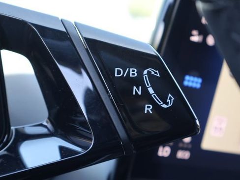 Certified 2023 Volkswagen ID.4 Pro RWD image 27