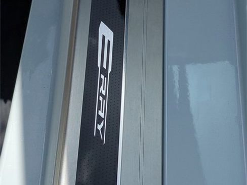 New 2025 Chevrolet Corvette E-Ray w/ ZER Performance Package image 21