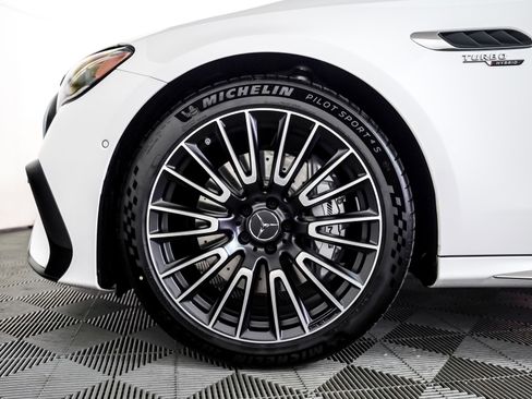 New 2026 Mercedes-Benz E 53 AMG e 4MATIC Sedan image 6