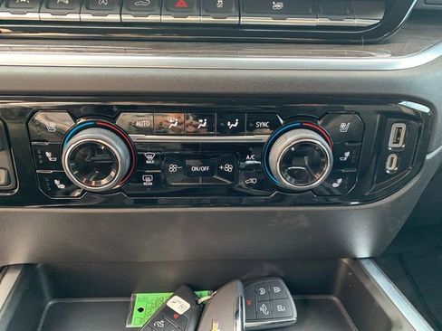 Used 2023 Chevrolet Silverado 1500 LTZ image 22