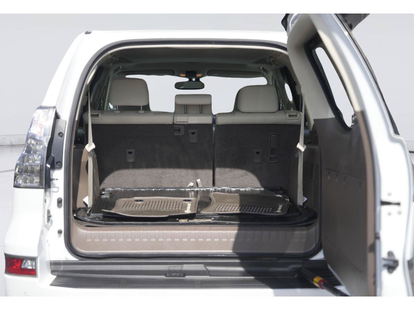 Used 2019 Lexus GX 460 Premium w/ Premium Package AWD/4WD image 32