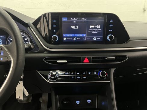 Used 2023 Hyundai Sonata SE image 17