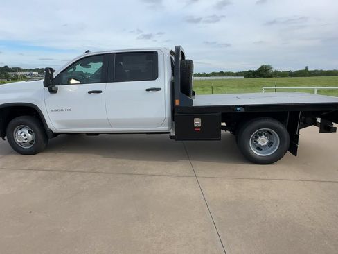 New 2026 Chevrolet Silverado 3500 W/T w/ WT Convenience Package AWD/4WD image 6