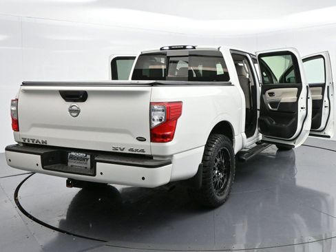 Used 2021 Nissan Titan SV w/ SV Convenience Package image 36