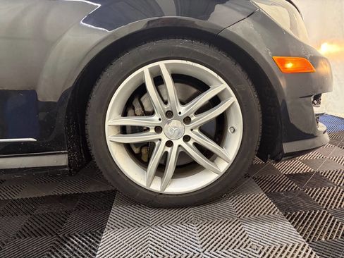 Used 2014 Mercedes-Benz C 300 C 300 Sport 4MATIC AWD 4dr Sed image 23