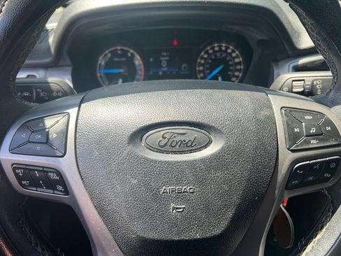 Used 2019 Ford Ranger XLT w/ Equipment Group 302A Luxury AWD/4WD image 12