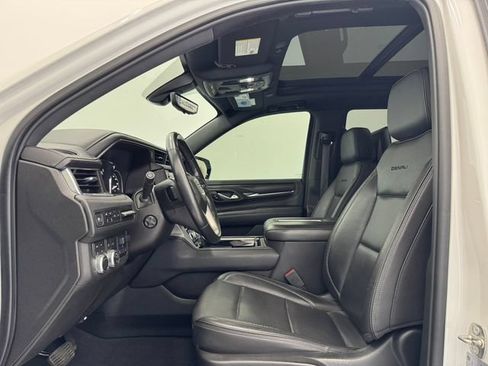Used 2021 GMC Yukon Denali w/ Denali Premium Package AWD/4WD image 19