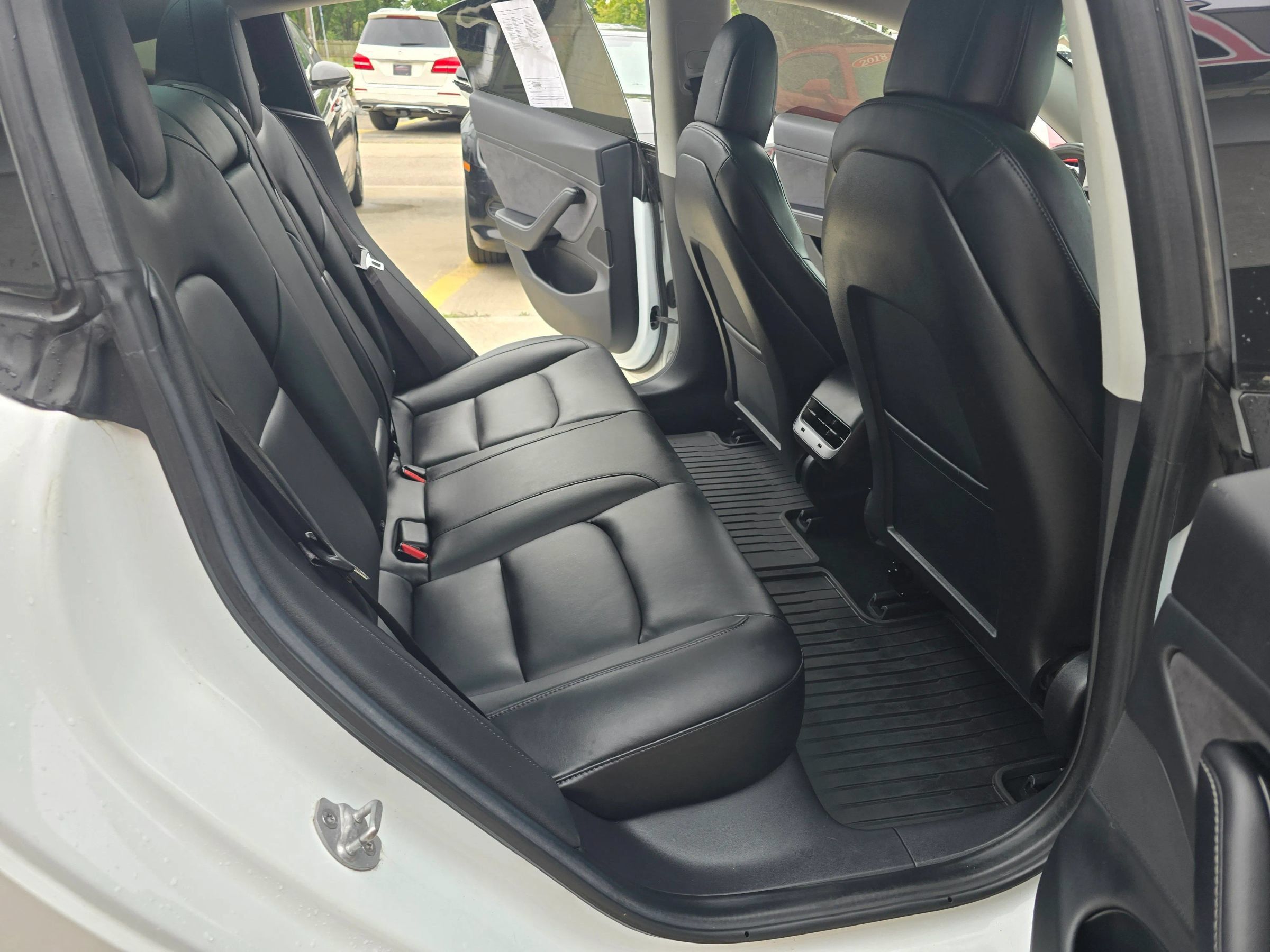 Used 2018 Tesla Model 3 Long Range AWD/4WD image 11