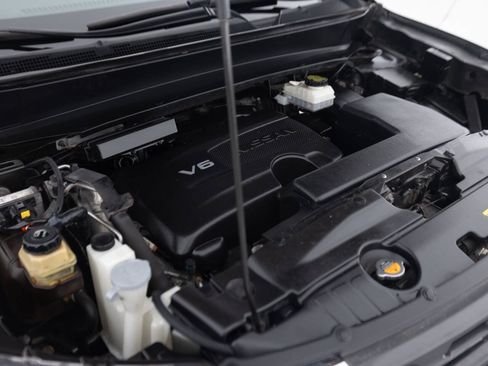 Used 2019 Nissan Pathfinder SL AWD/4WD image 40