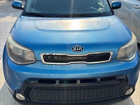 Used 2016 Kia Soul + w/ Designer's Package FWD image 2