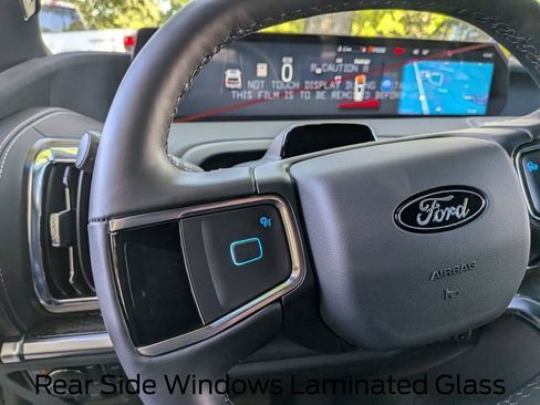 New 2026 Ford Expedition Platinum image 22