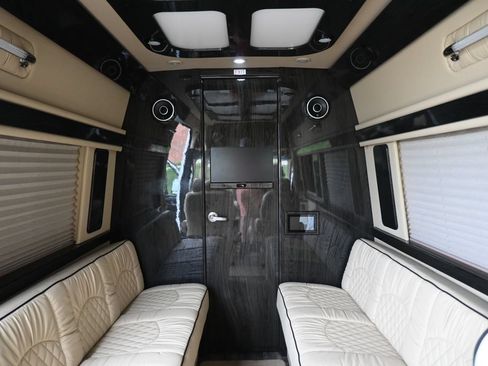 Used 2019 Mercedes-Benz Sprinter 170 image 23