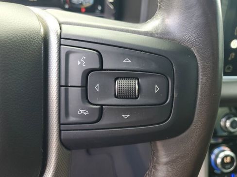 Used 2022 GMC Yukon Denali RWD image 13