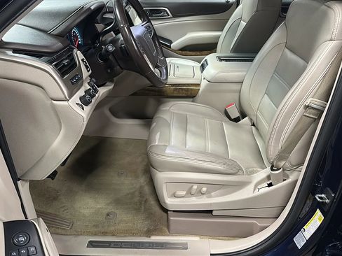 Used 2017 GMC Yukon XL Denali w/ Open Road Package image 9