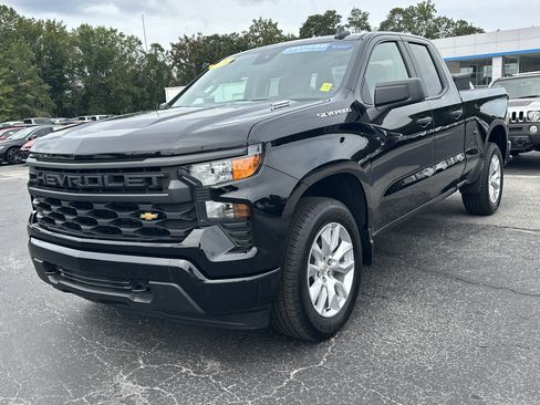 Certified 2024 Chevrolet Silverado 1500 Custom image 4