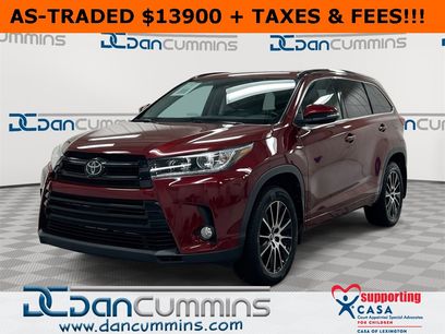 Used 2017 Toyota Highlander SE