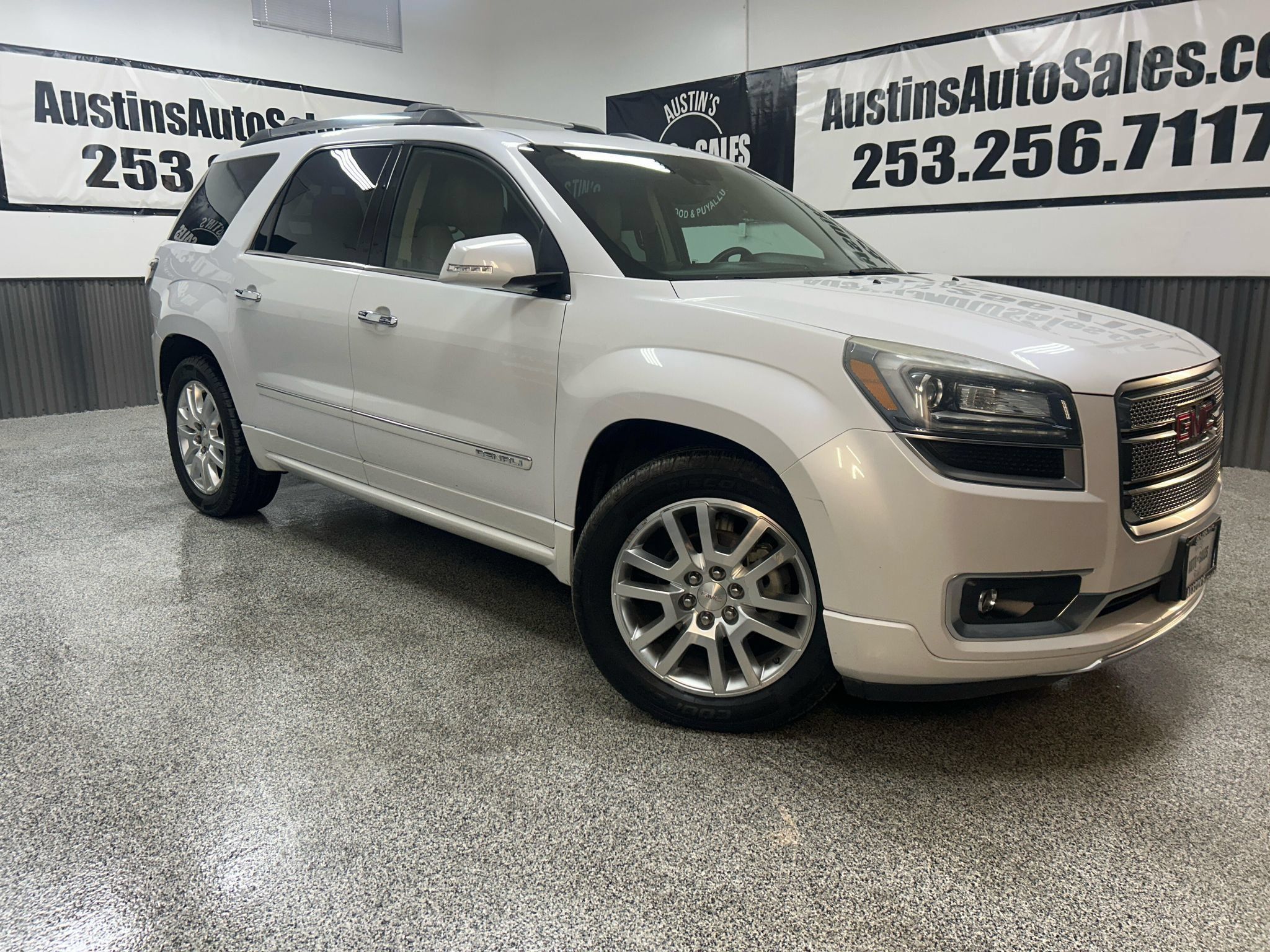 Used 2016 GMC Acadia Denali AWD/4WD image 1