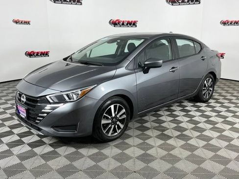Used 2024 Nissan Versa SV FWD image 7