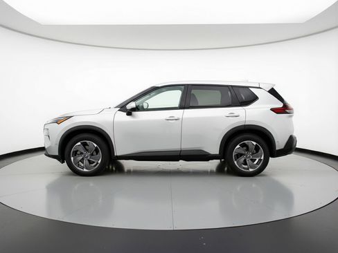 Used 2025 Nissan Rogue SV image 5