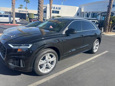 Used 2022 Audi Q8 Premium Plus AWD/4WD image 2