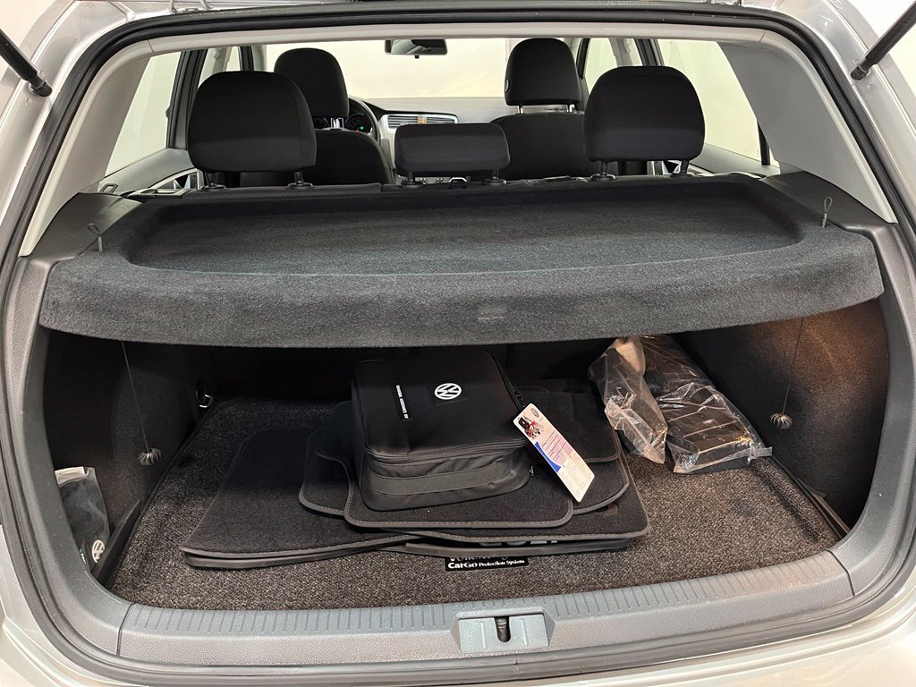 Used 2016 Volkswagen Golf S FWD image 19
