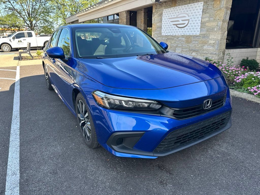 Used 2023 Honda Civic EX image 4