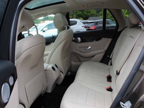Used 2016 Mercedes-Benz GLC 300 4MATIC image 27