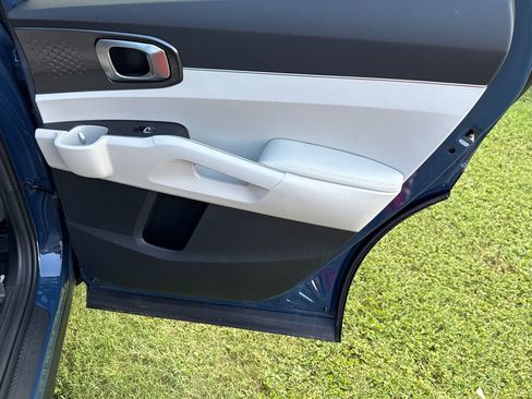 Certified 2025 Kia Sorento S w/ Panoramic Sunroof Package FWD image 16