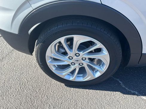 Used 2022 Chevrolet Bolt EUV LT image 18