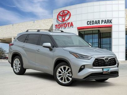 Used 2022 Toyota Highlander Limited