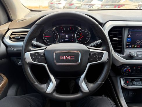 Used 2023 GMC Acadia SLE w/ Driver Convenience Package AWD/4WD image 13